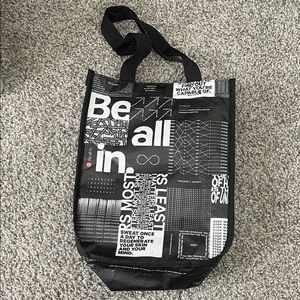 Lululemon Mini Reusable Bag